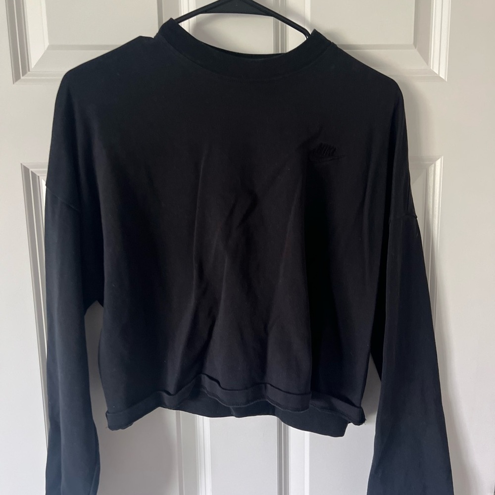 Nike Women's Black Cropped Sweatshirt
